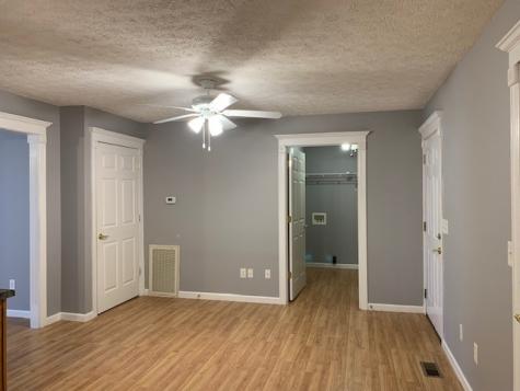 12 Fox Creek Court Manchester TN 37355