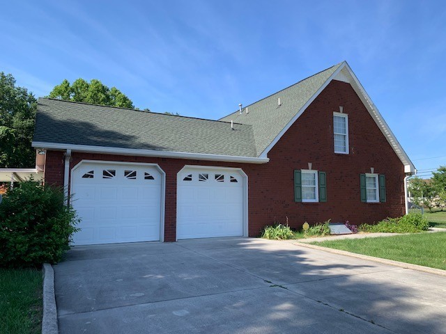 12 Fox Creek Court Manchester TN 37355