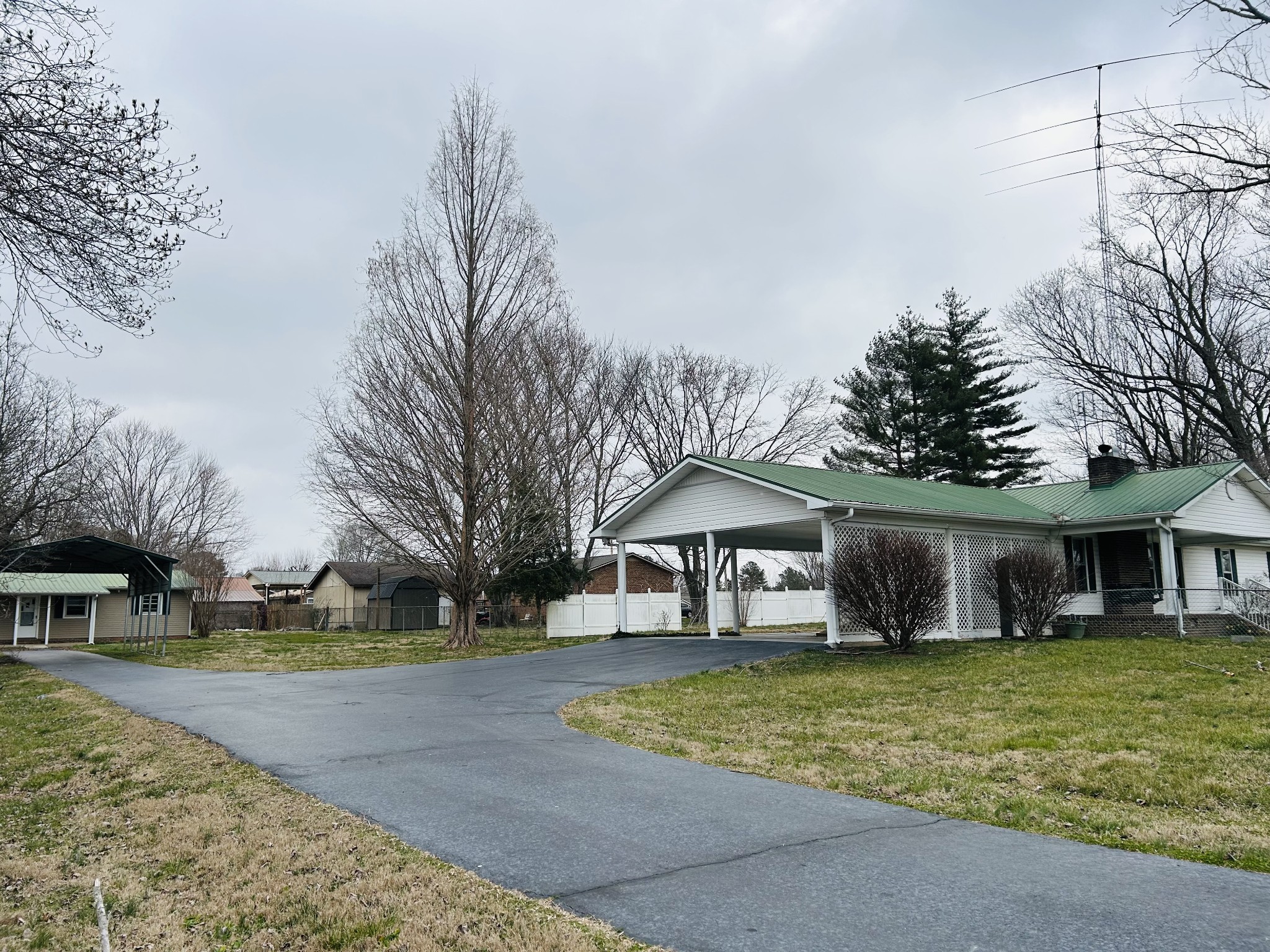 401 Hillcrest Road Manchester TN 37355