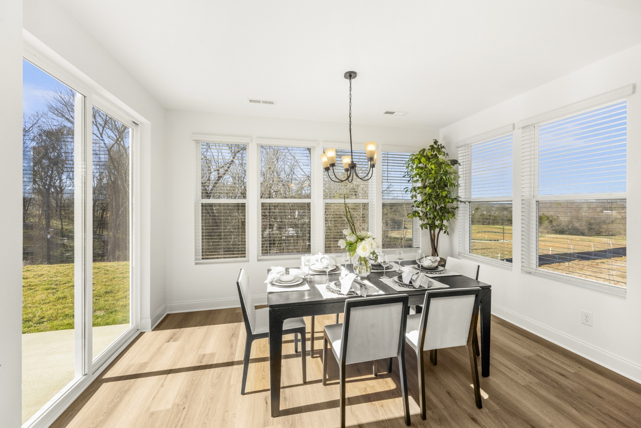 1559 Oaks Springs Drive Columbia TN 38401