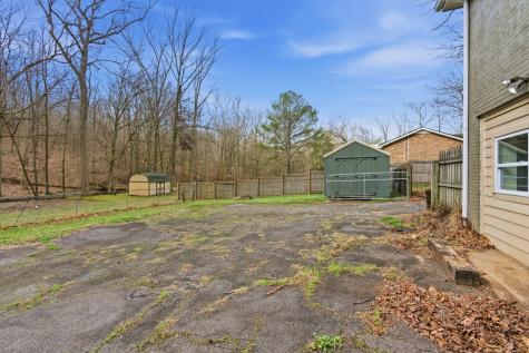 1848 Mimi Road Clarksville TN 37040