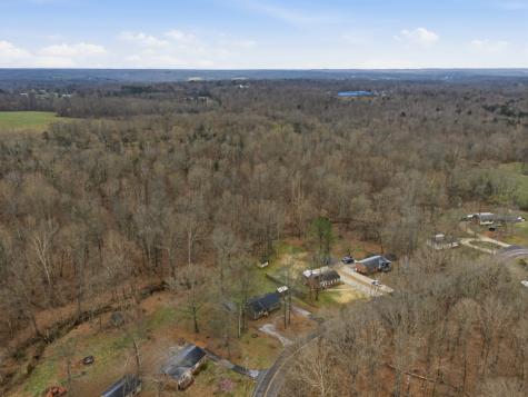 1848 Mimi Road Clarksville TN 37040