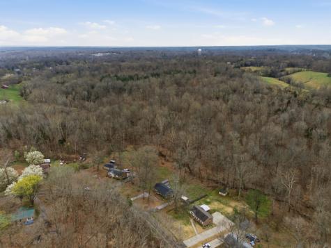1848 Mimi Road Clarksville TN 37040