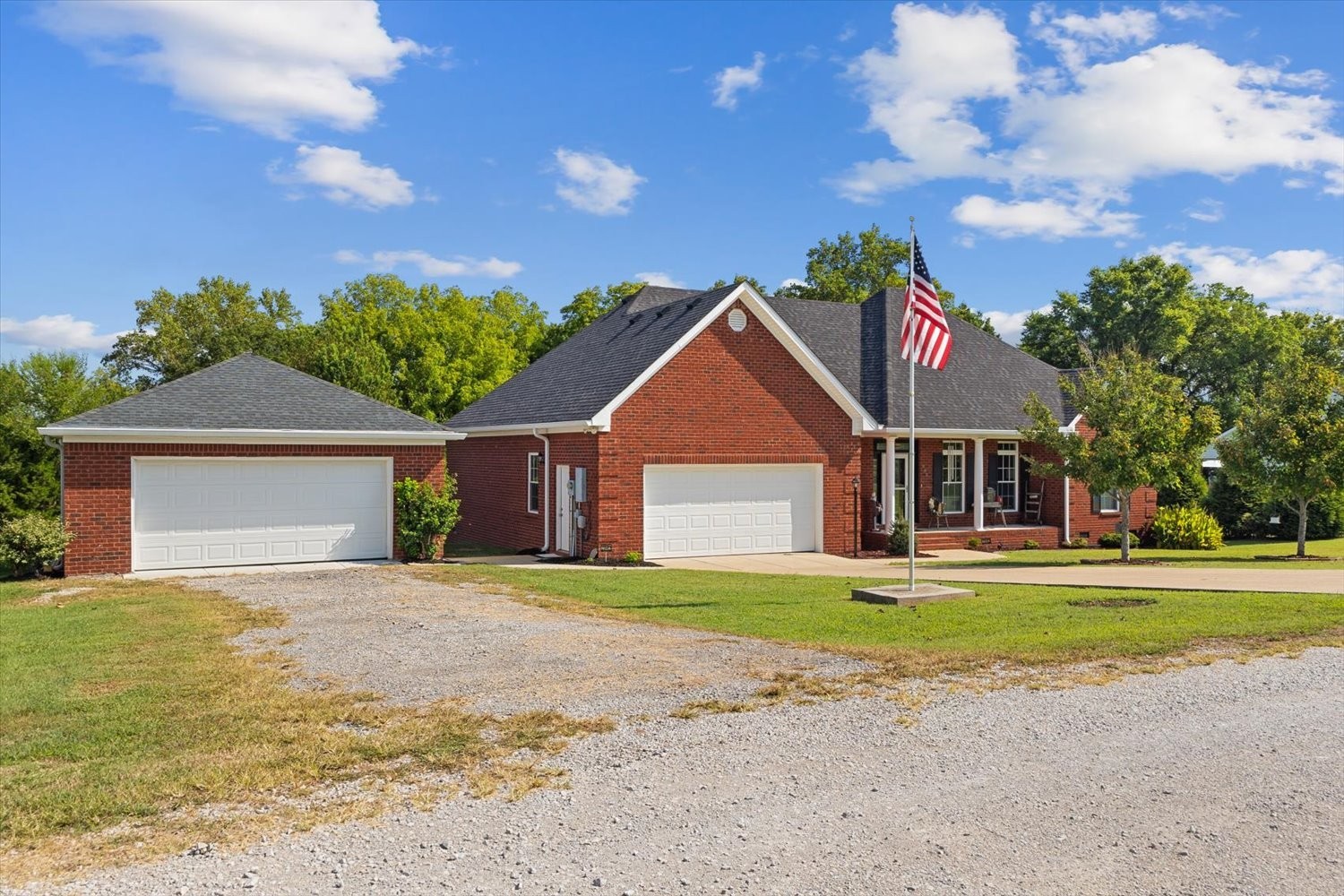 605 Compton Lane Columbia TN 38401