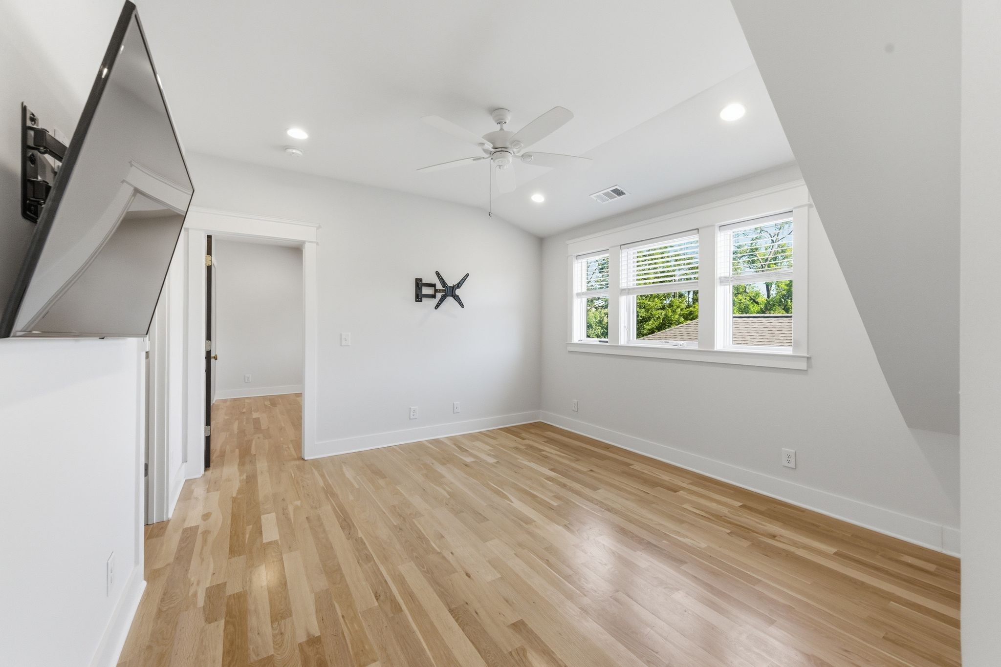 2801 27th Ave, S Nashville TN 37212