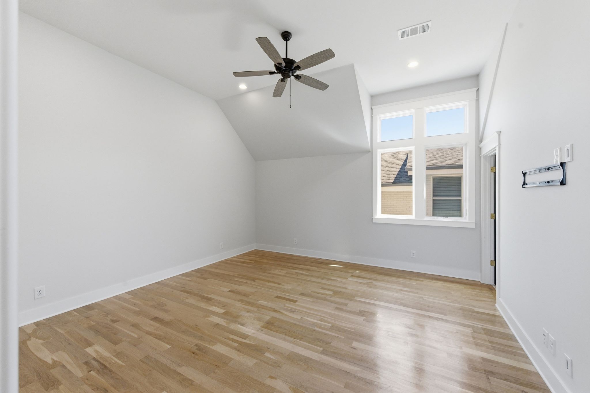 2801 27th Ave, S Nashville TN 37212