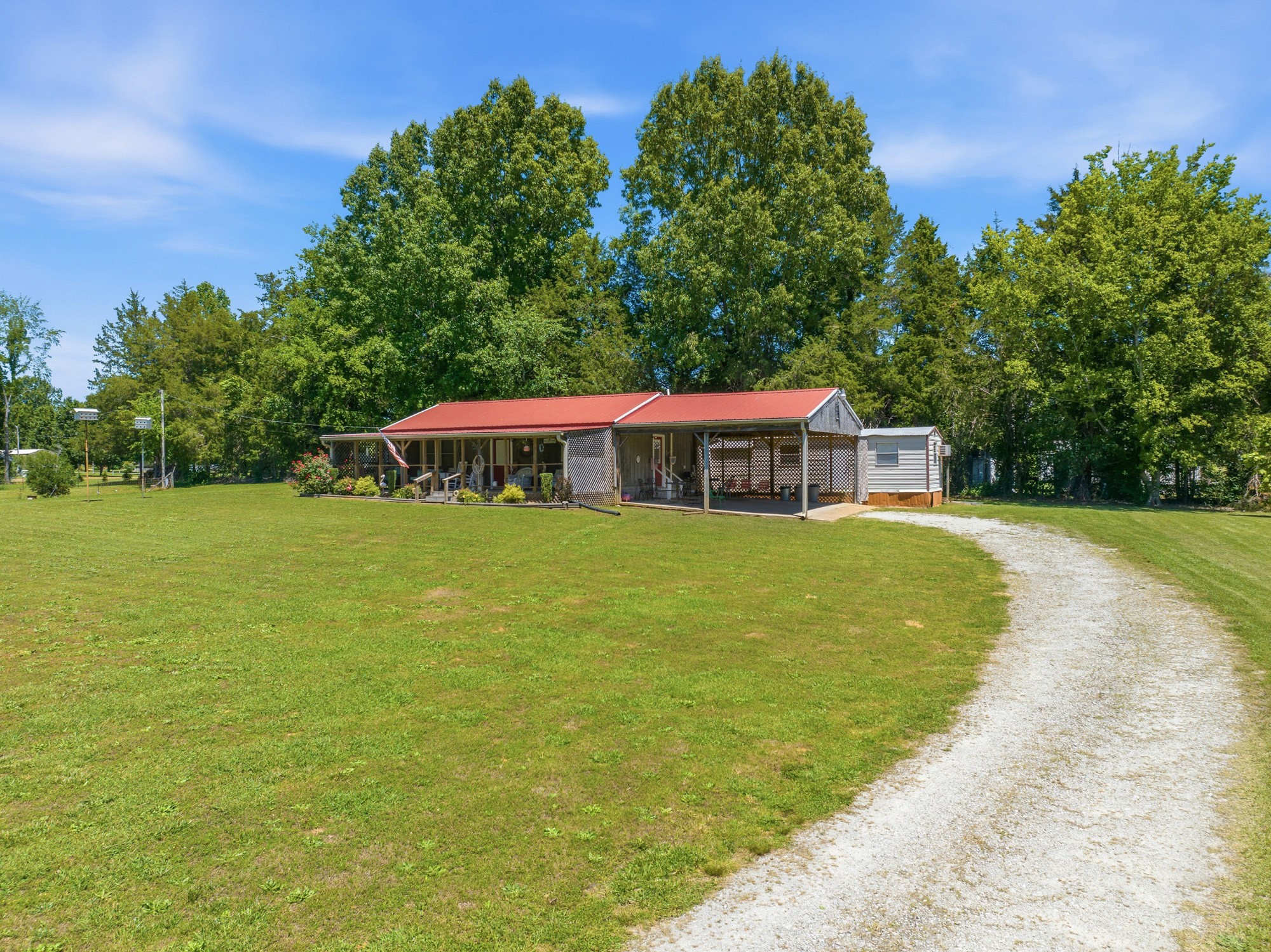 1846 Cypress Creek Road Linden TN 37096