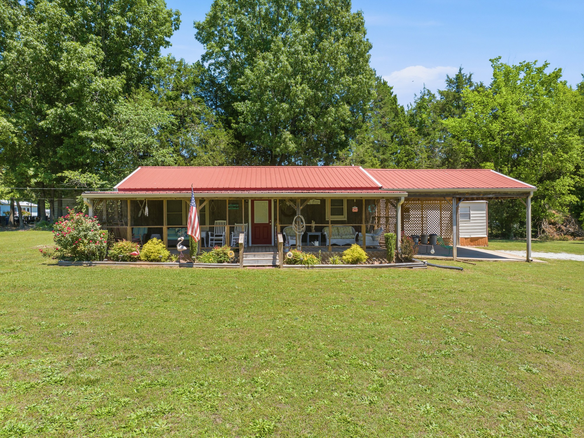 1846 Cypress Creek Road Linden TN 37096