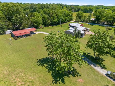 1846 Cypress Creek Road Linden TN 37096