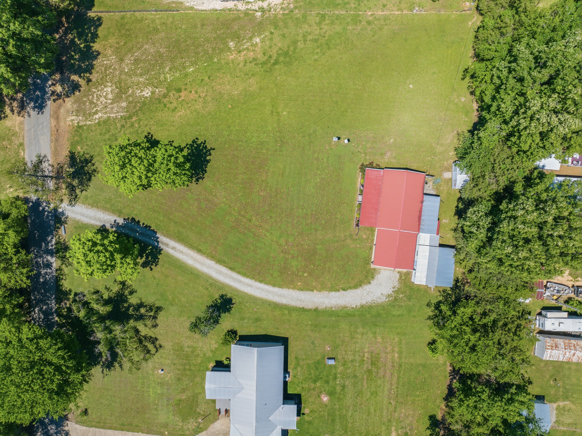 1846 Cypress Creek Road Linden TN 37096