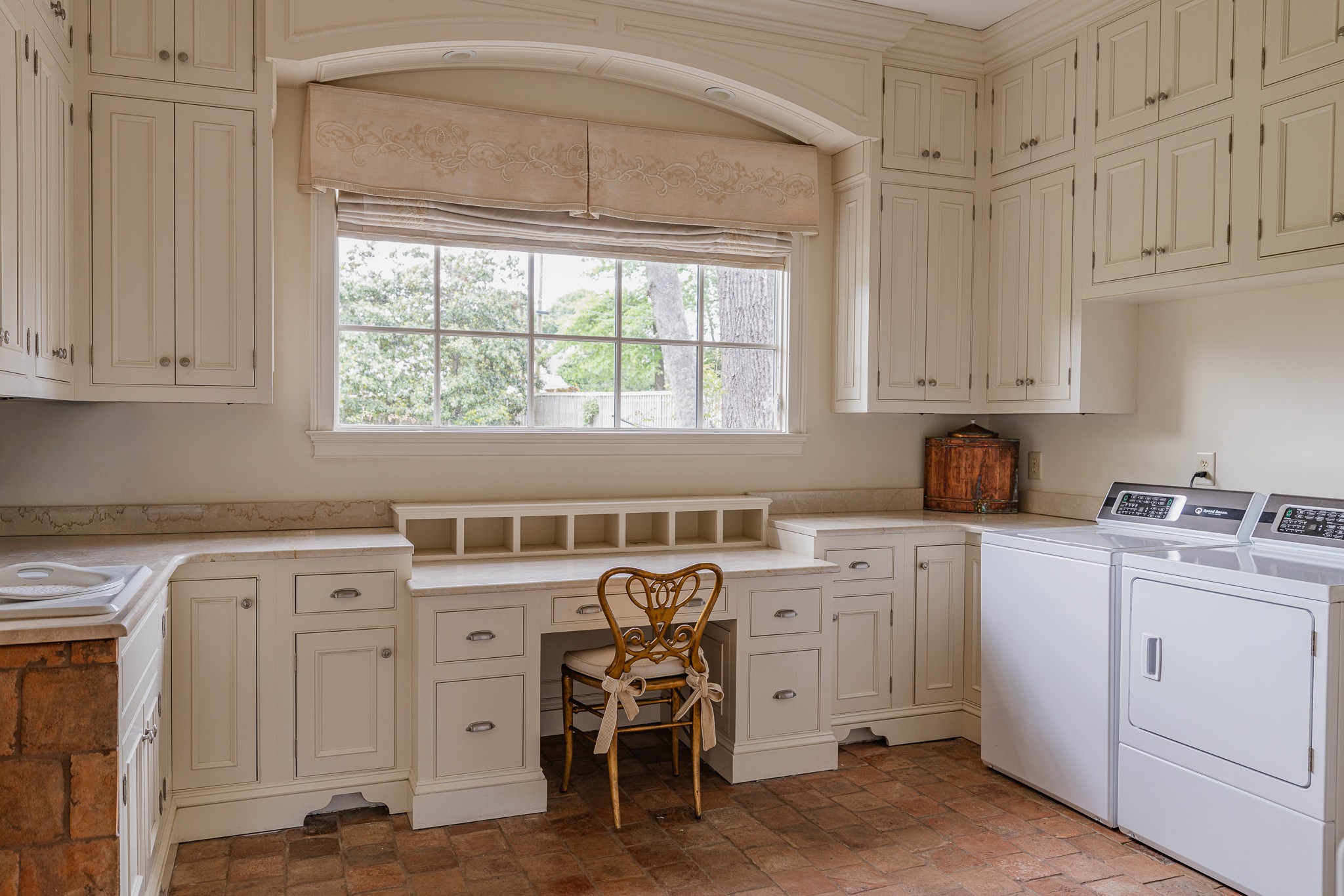 6108 Robin Hill Road Nashville TN 37205