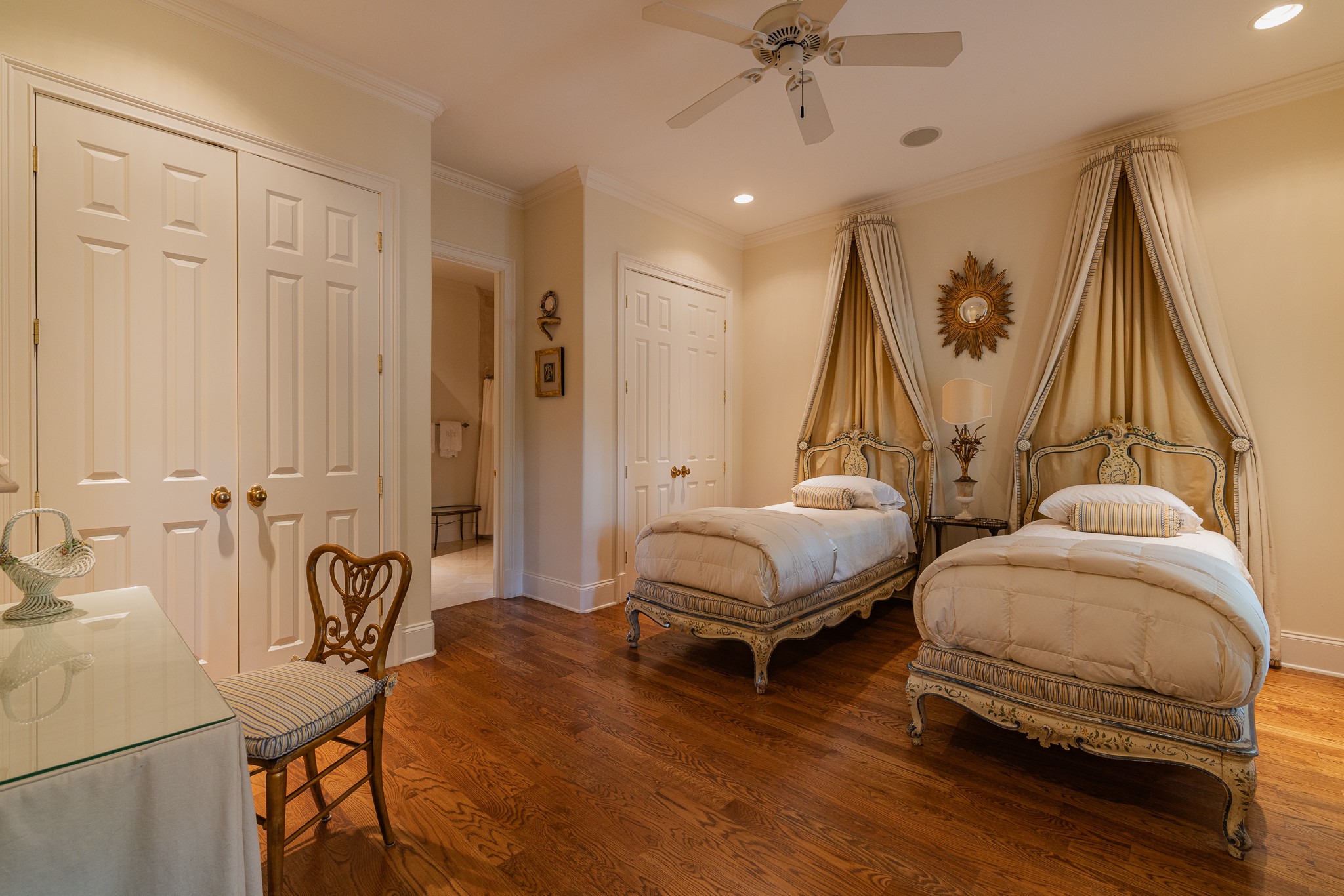 6108 Robin Hill Road Nashville TN 37205