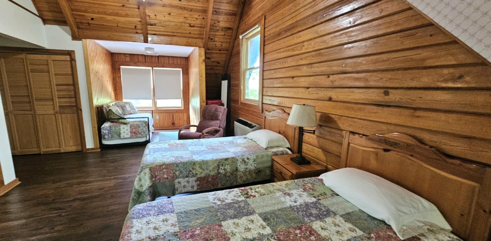 200 Peachtree Lane Tellico Plains TN 37385