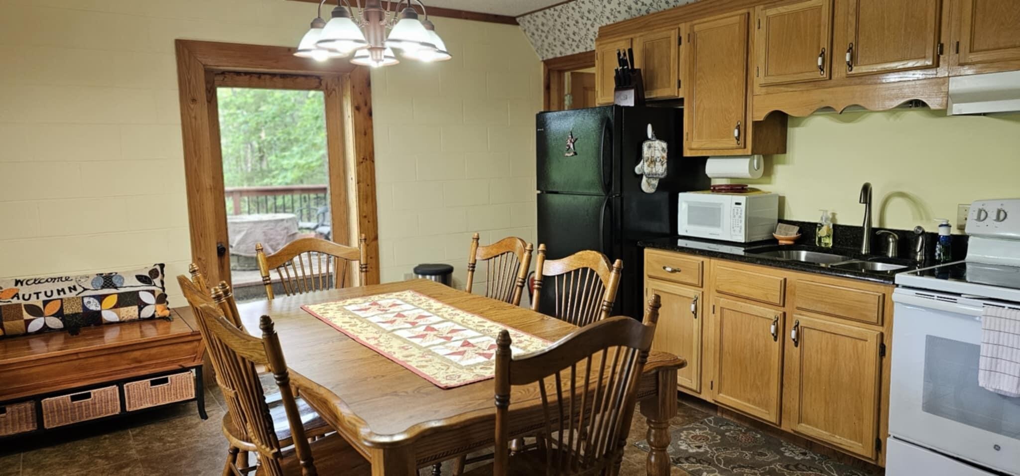 200 Peachtree Lane Tellico Plains TN 37385