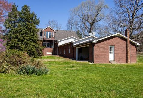 1623 Friendship Road Cross Plains TN 37049
