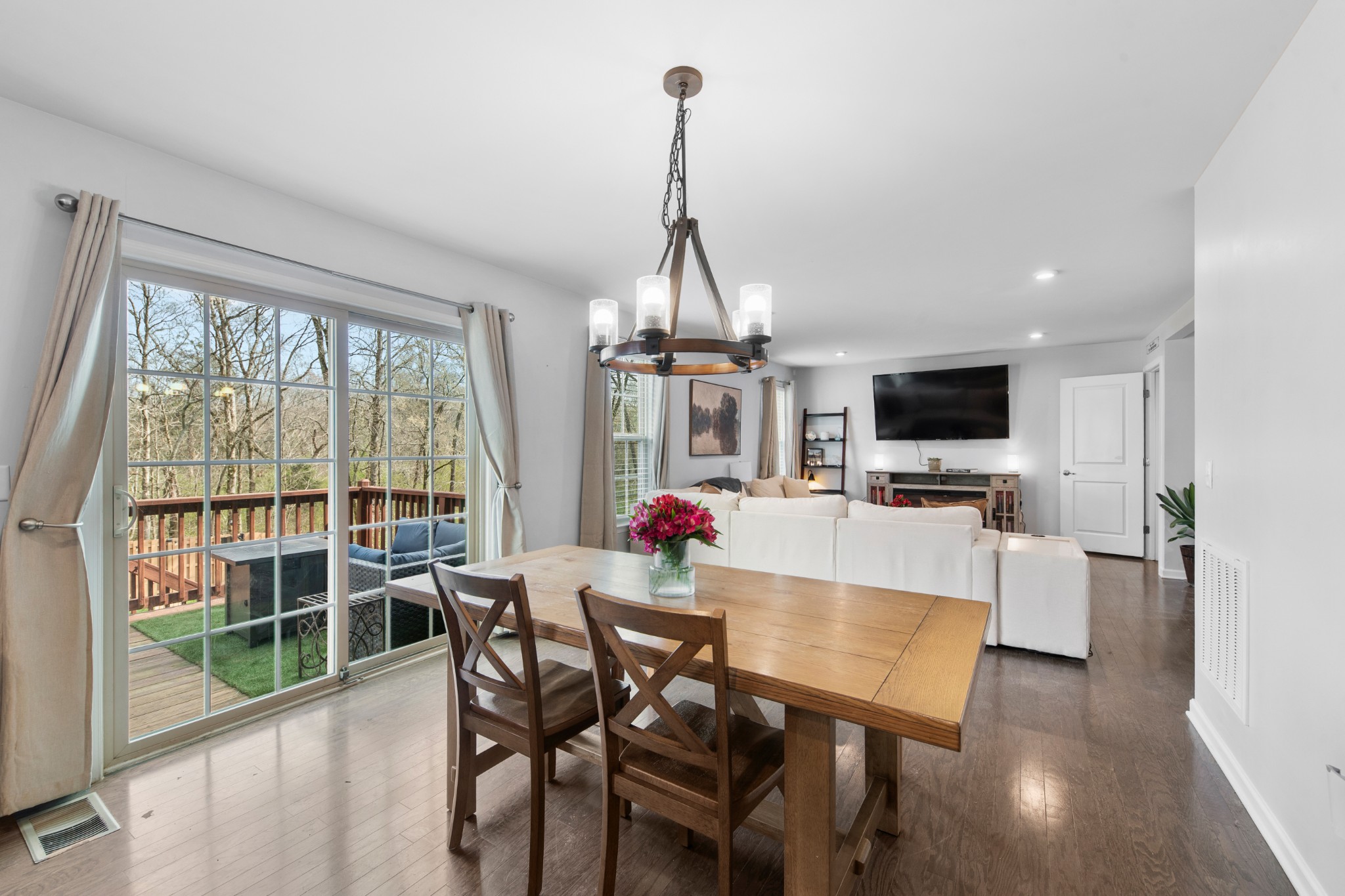 3410 Woodcrest Court Columbia TN 38401