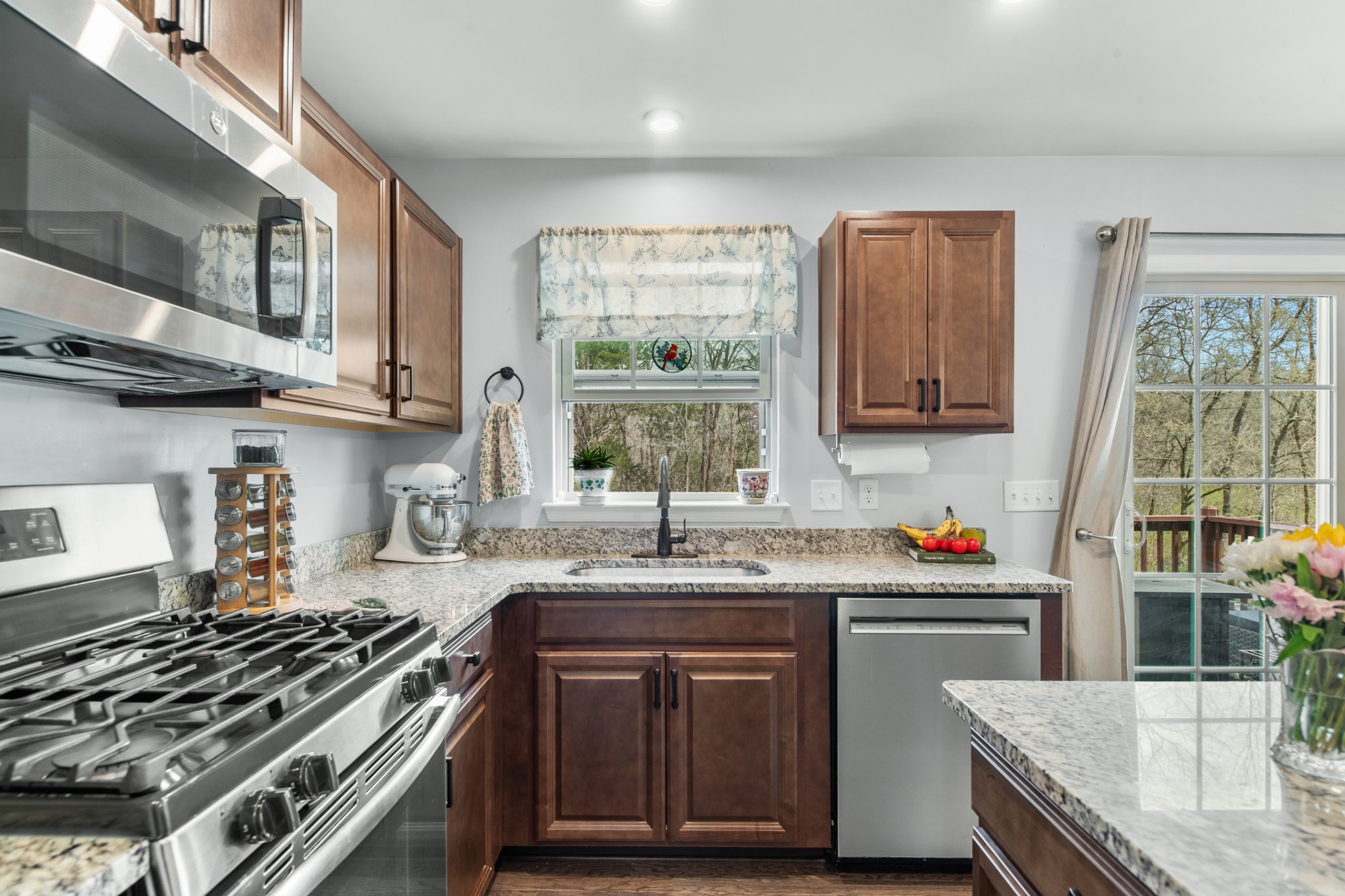 3410 Woodcrest Court Columbia TN 38401