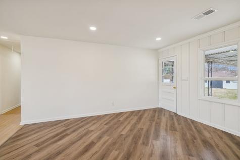 1409 Nashville Highway Columbia TN 38401