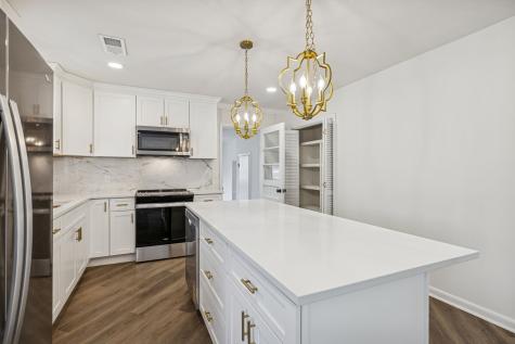 1409 Nashville Highway Columbia TN 38401