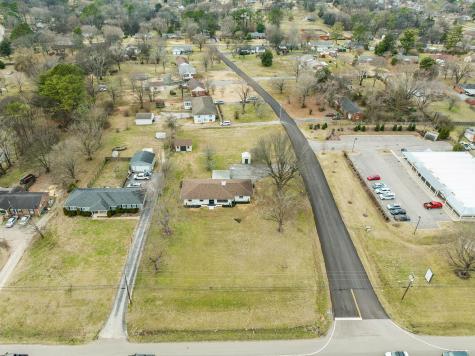 1409 Nashville Highway Columbia TN 38401