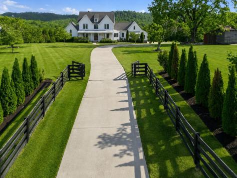 9643 Clovercroft Road Nolensville TN 37135