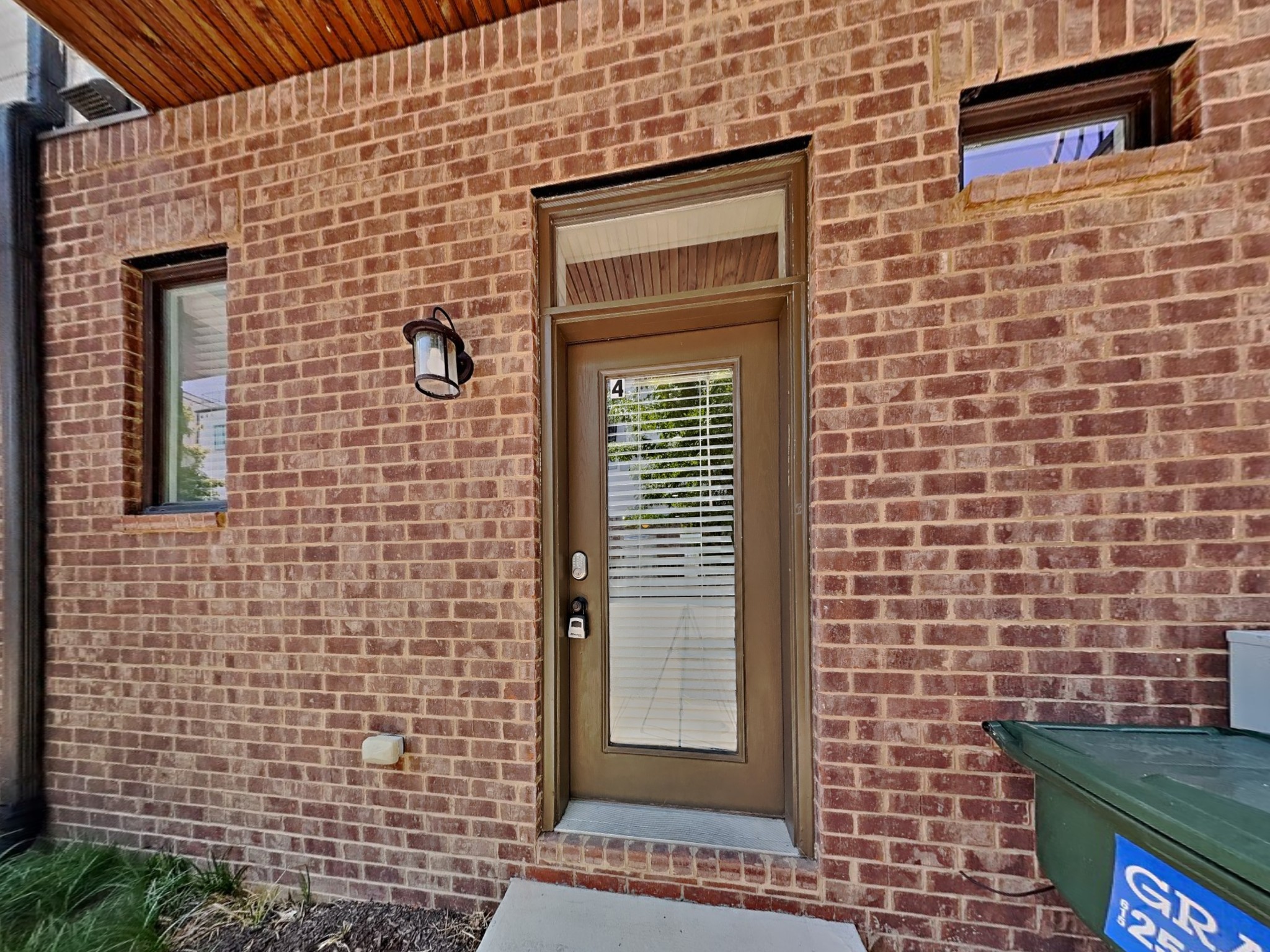 6813 Charlotte Pike Nashville TN 37209