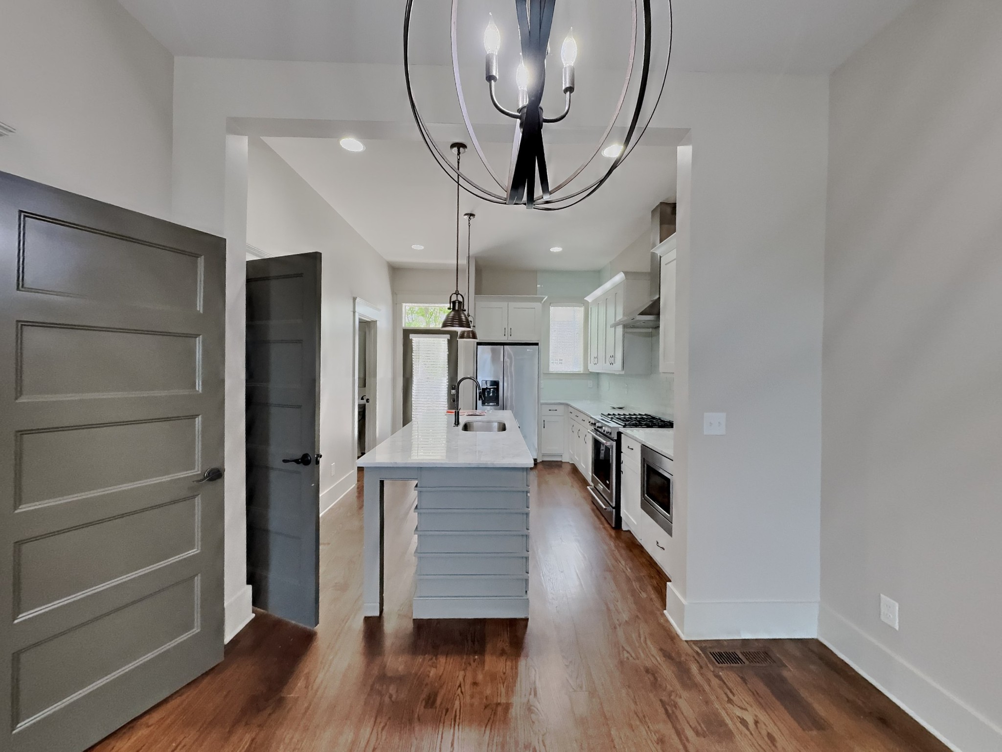 6813 Charlotte Pike Nashville TN 37209