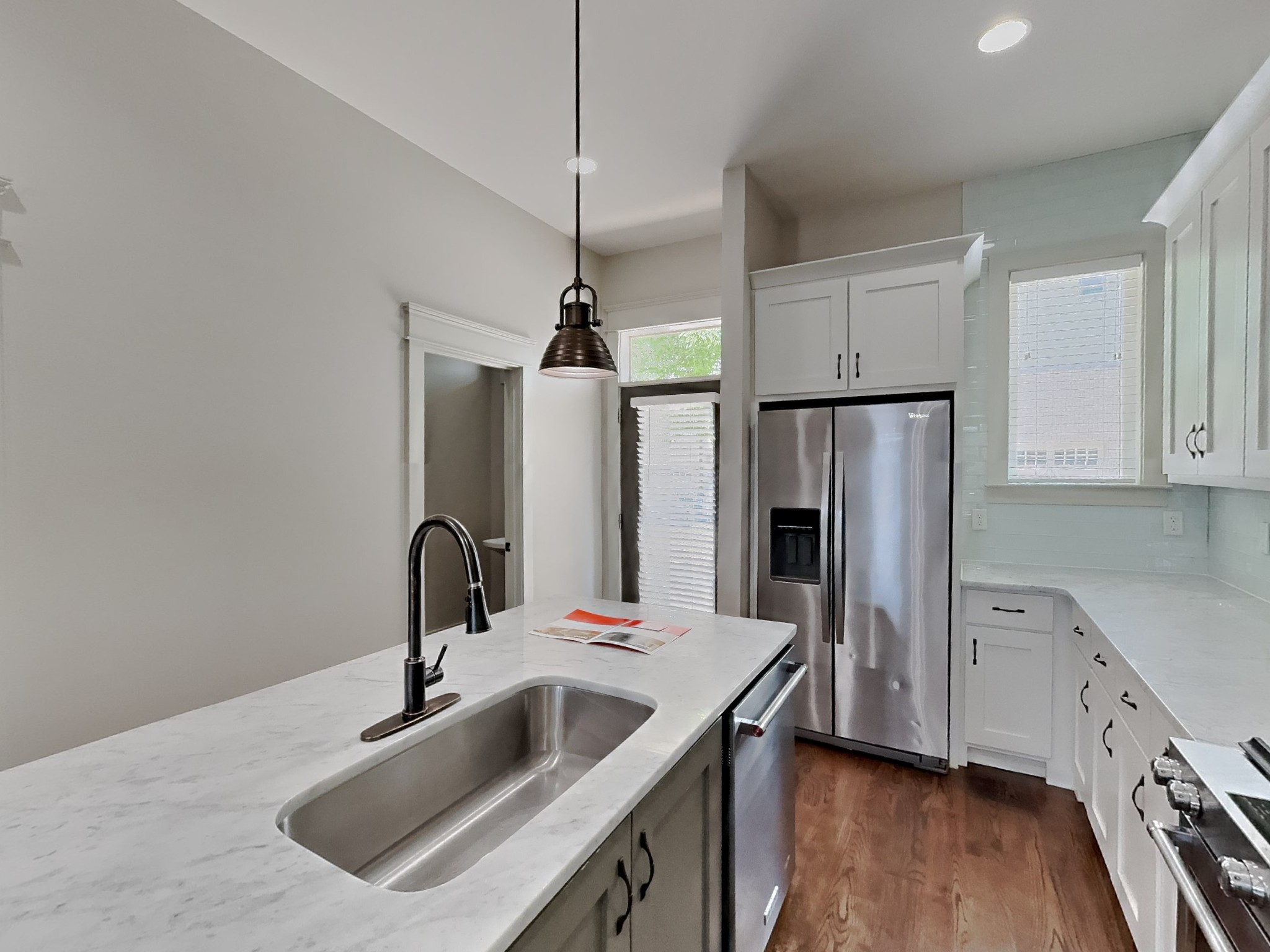 6813 Charlotte Pike Nashville TN 37209