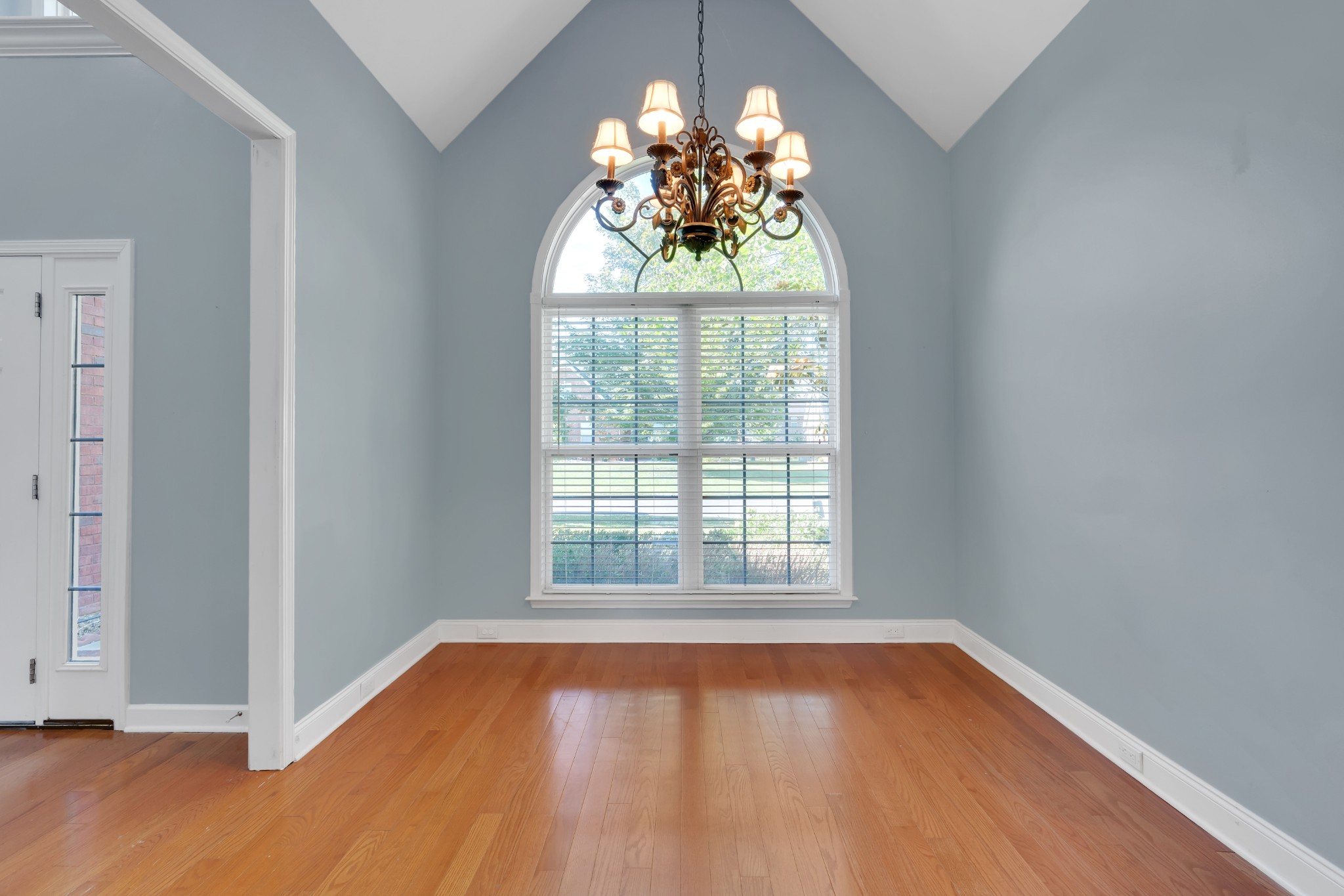1318 Davy Crockett Drive Murfreesboro TN 37129
