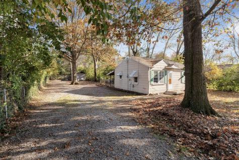158 37th Ave, N Nashville TN 37209