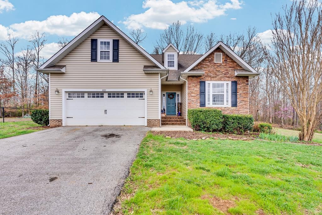 821 Honeysuckle Lane Sparta TN 38583