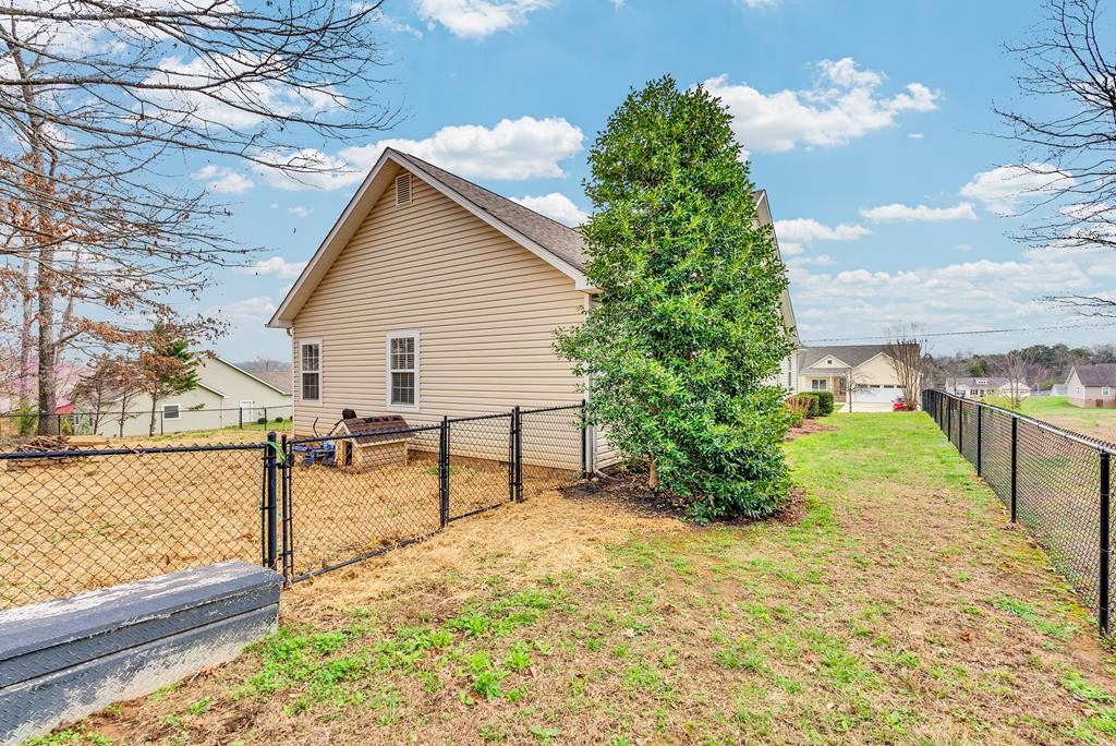 821 Honeysuckle Lane Sparta TN 38583