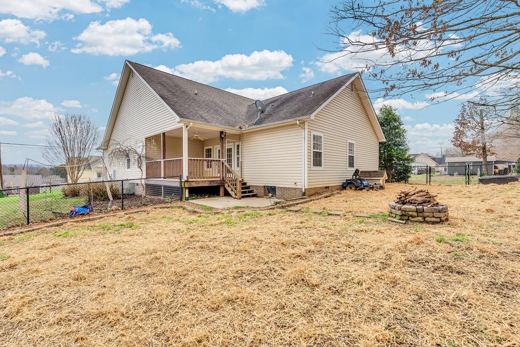 821 Honeysuckle Lane Sparta TN 38583