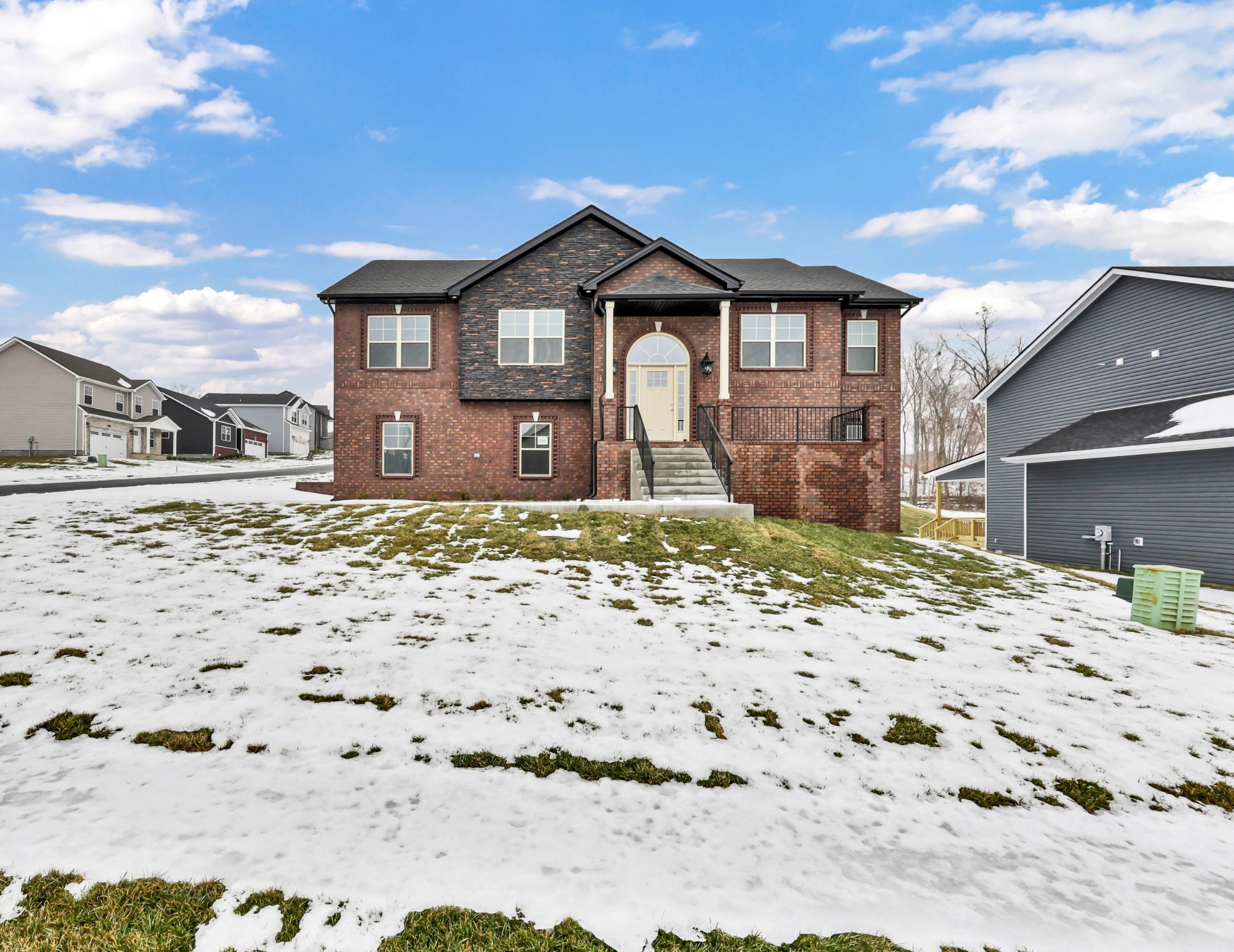 292 Cardinal Creek Clarksville TN 37040