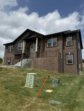 292 Cardinal Creek Clarksville TN 37040