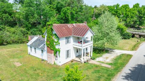 2012 Hoovers Road Duck River TN 38454
