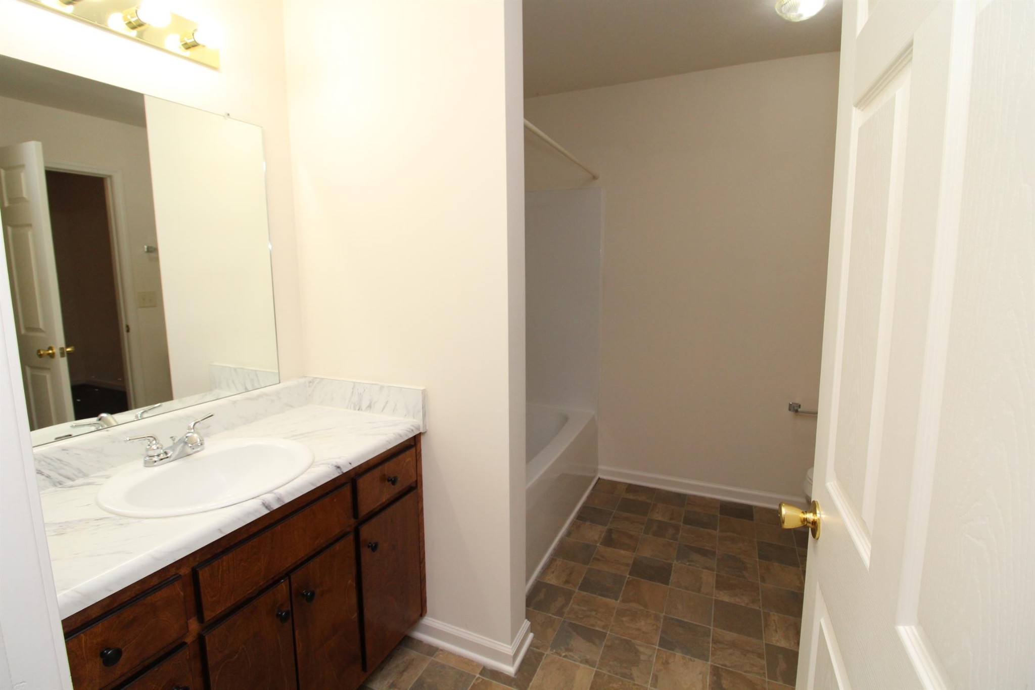 531 Peachers Ridge Clarksville TN 37042