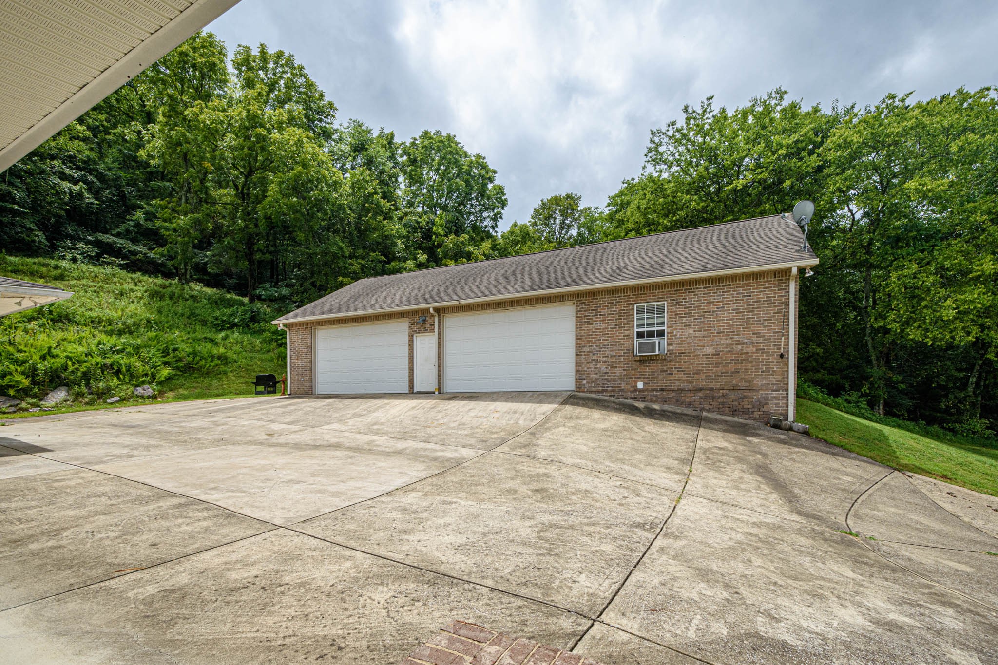 3056 Martin Hollow Road Culleoka TN 38451
