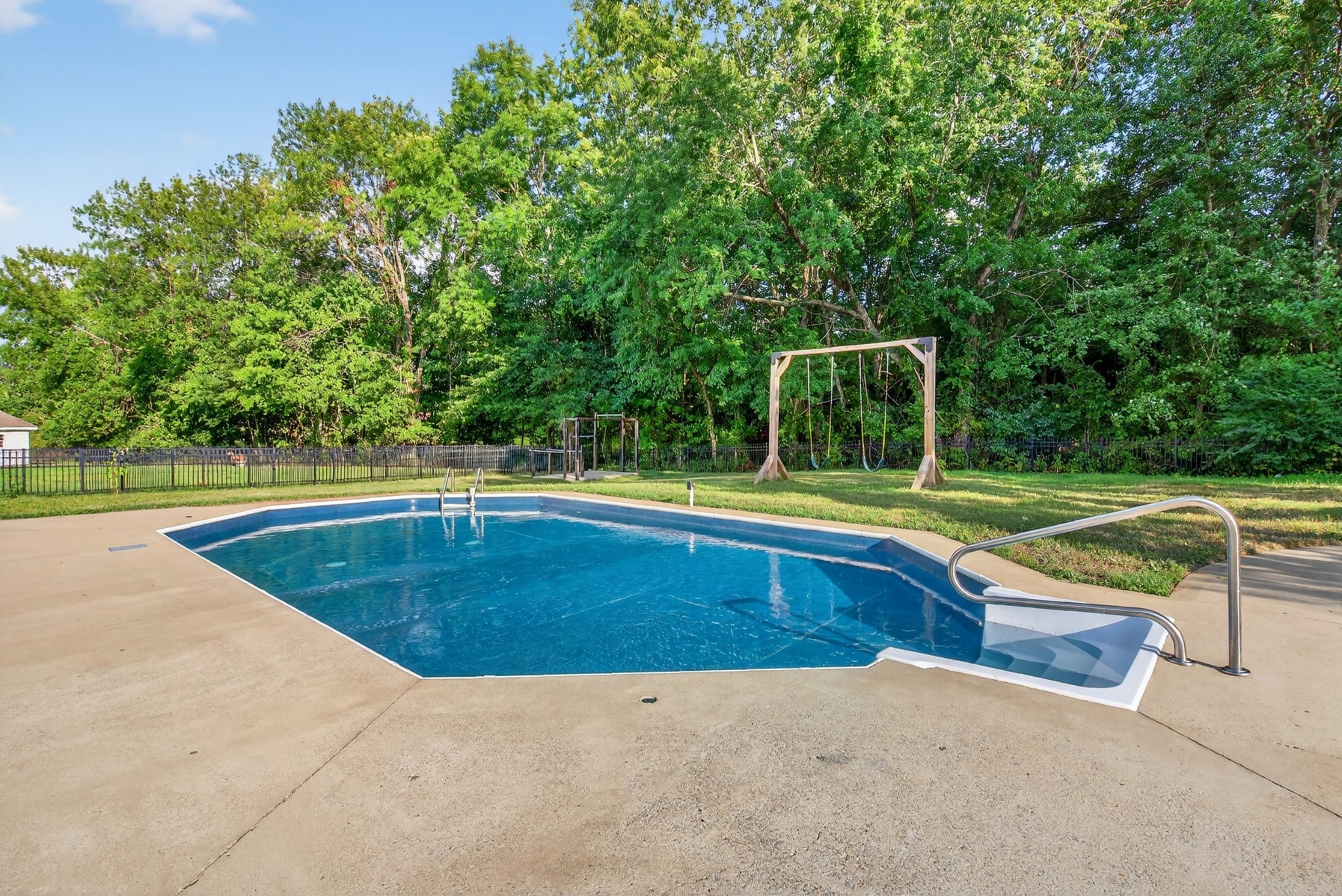 966 Willow Circle Clarksville TN 37043