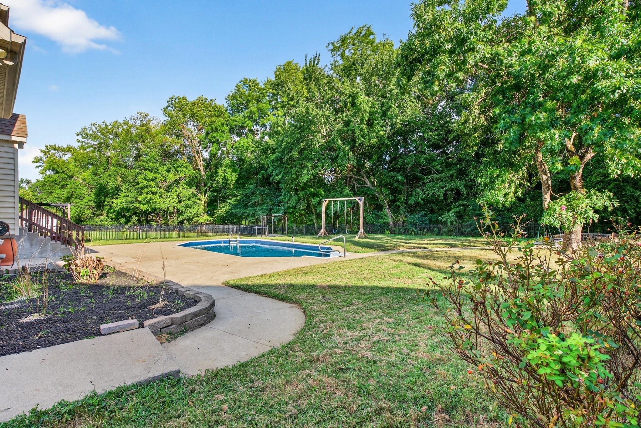 966 Willow Circle Clarksville TN 37043