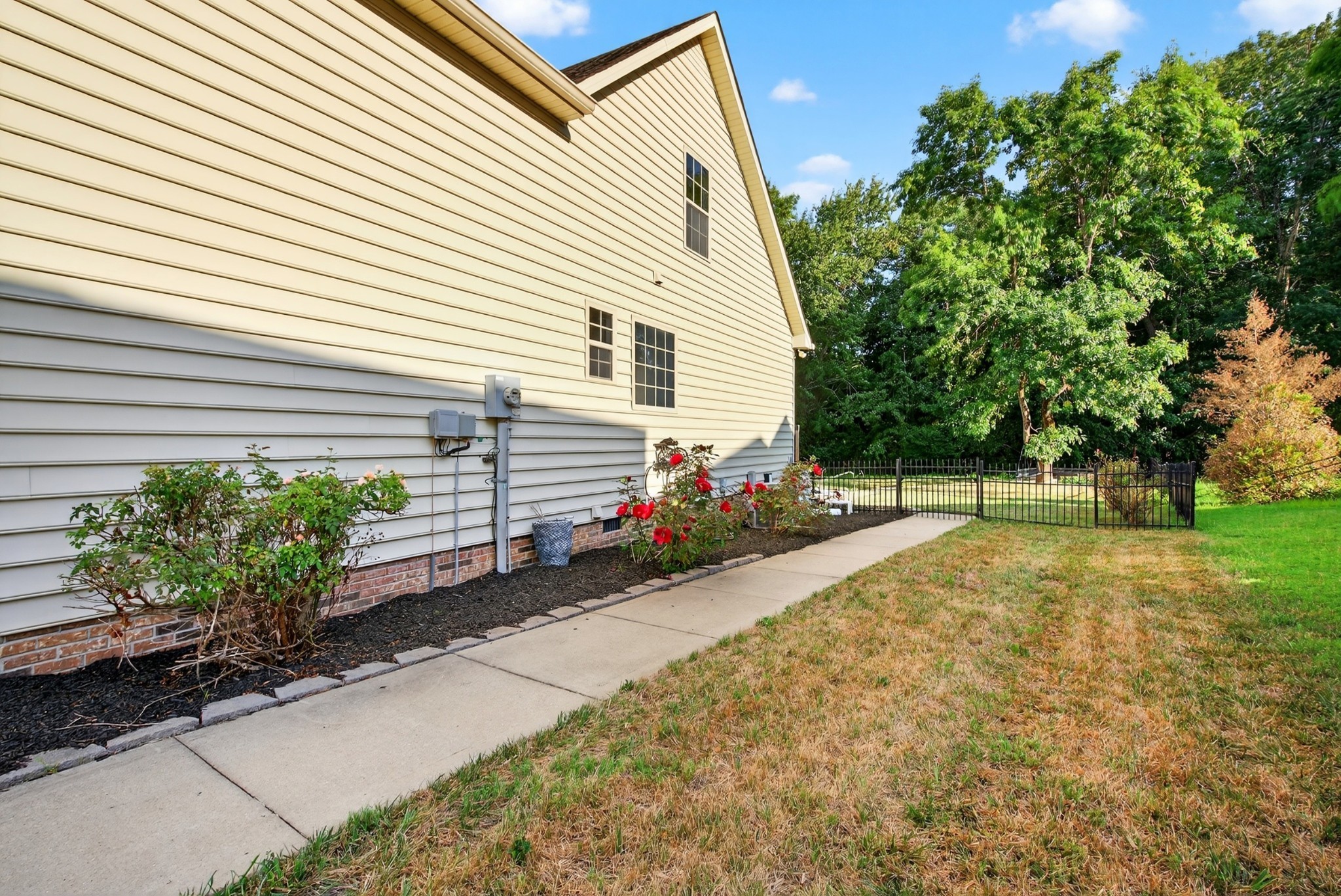 966 Willow Circle Clarksville TN 37043