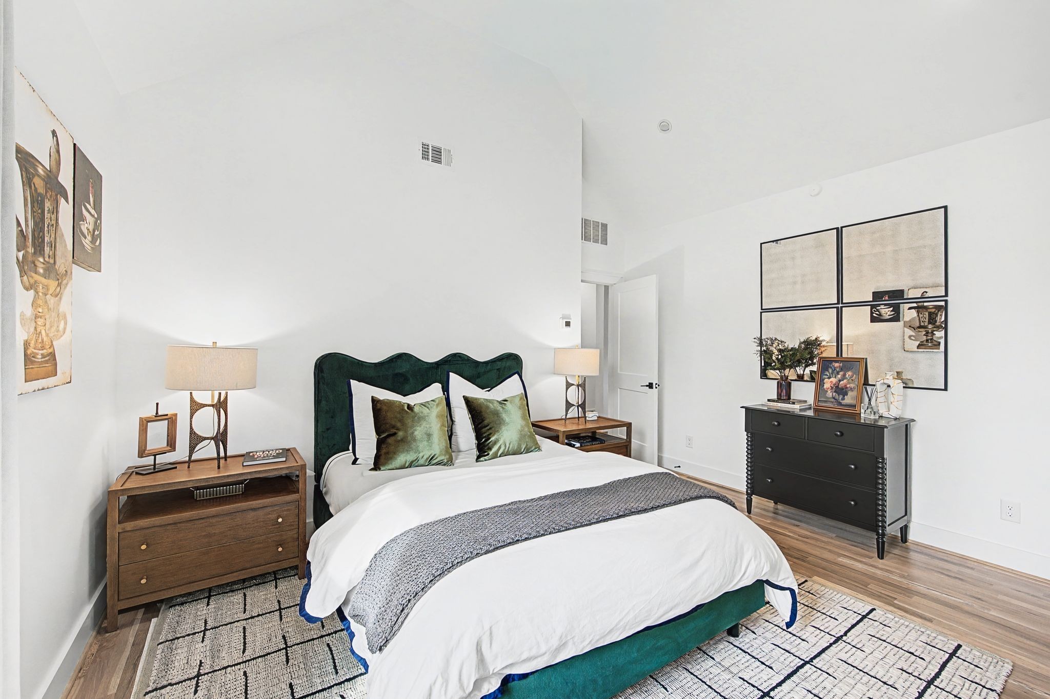 2012 Cedar Lane Nashville TN 37212