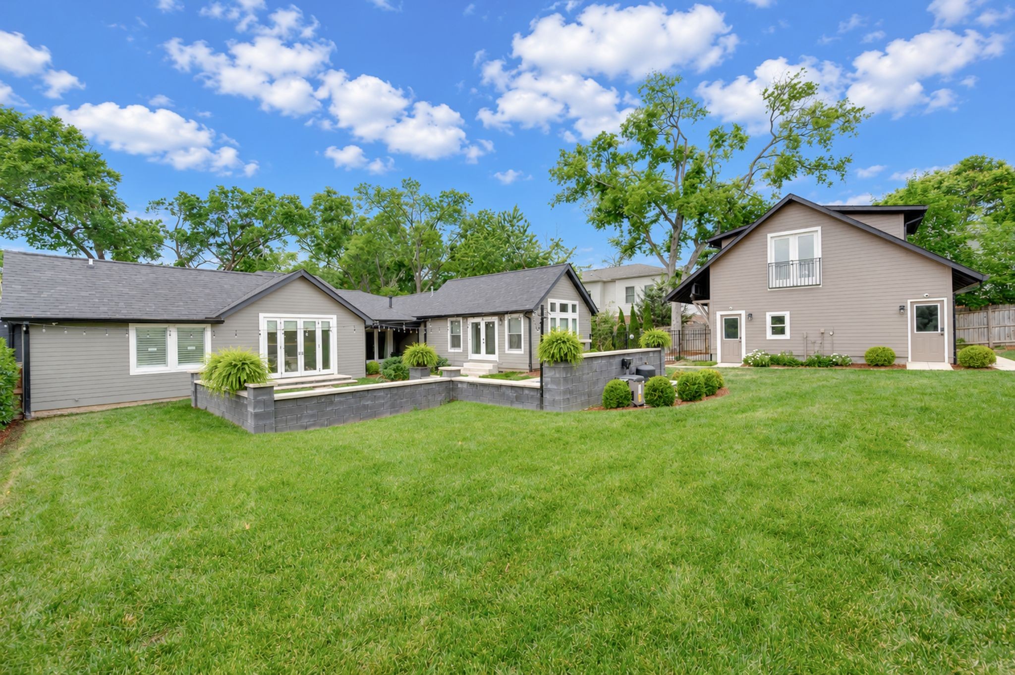 2012 Cedar Lane Nashville TN 37212