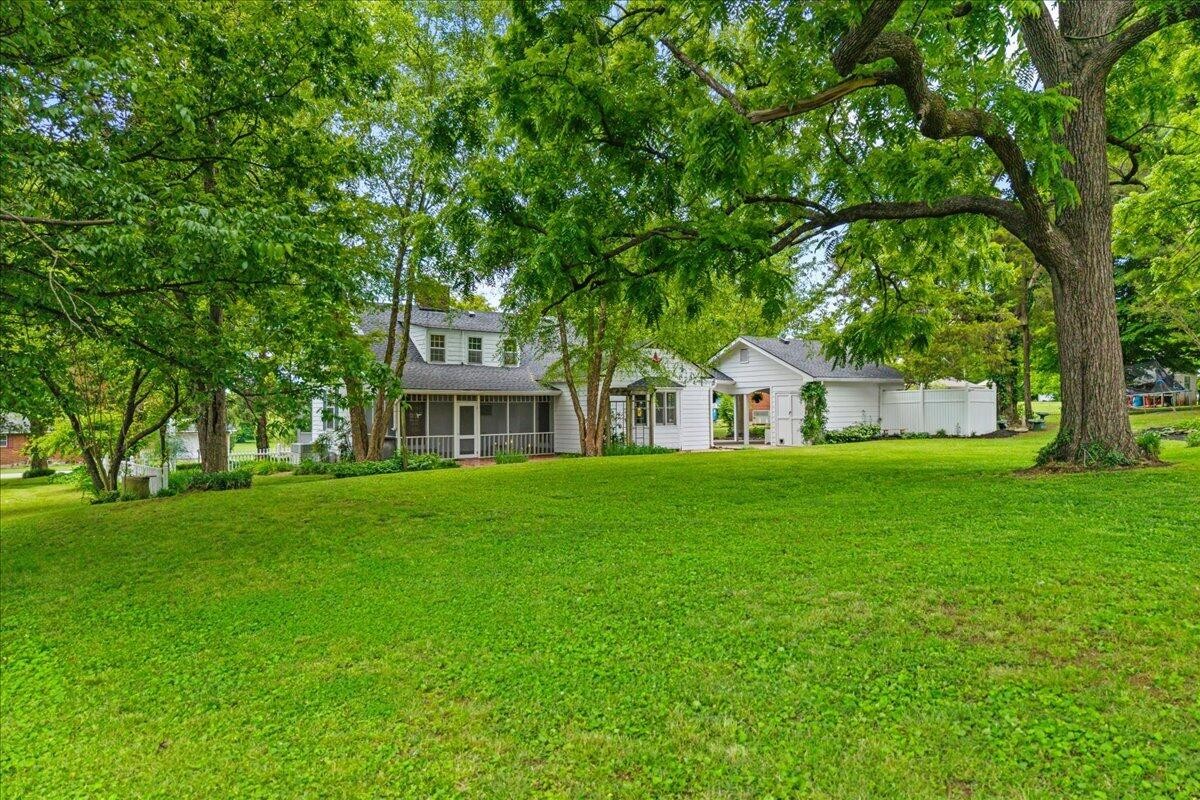 1622 Velma Road Athens TN 37303