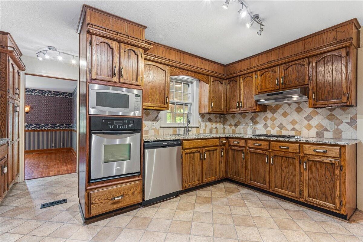 1622 Velma Road Athens TN 37303