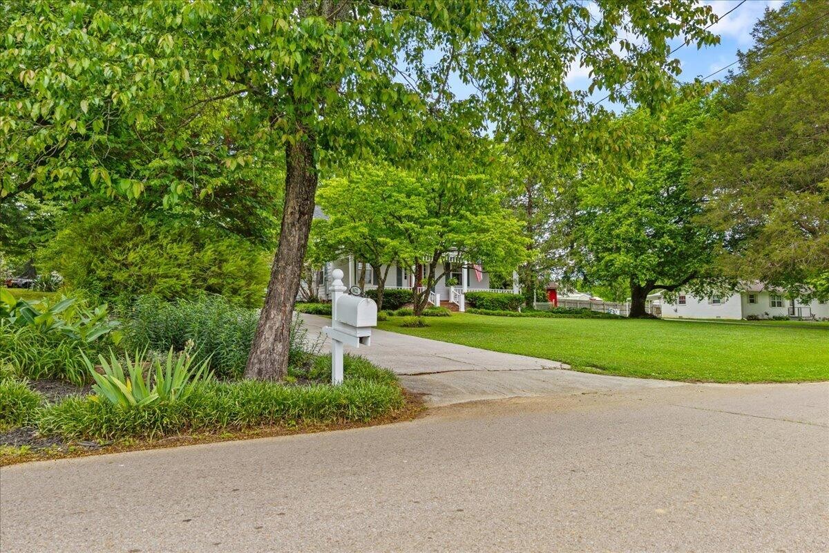 1622 Velma Road Athens TN 37303
