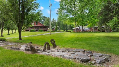 990 Bugscuffle Road Wartrace TN 37183