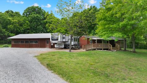 990 Bugscuffle Road Wartrace TN 37183