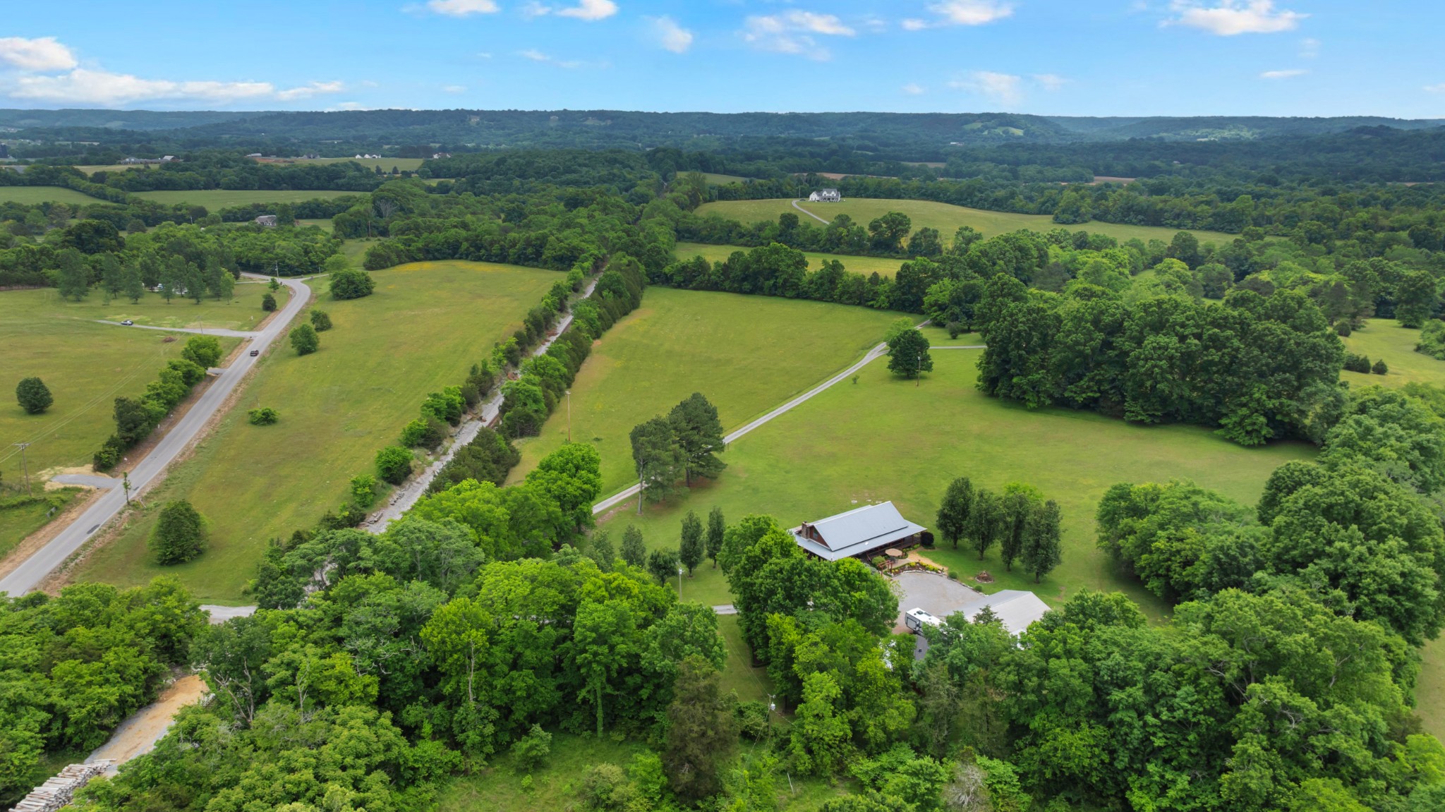 990 Bugscuffle Road Wartrace TN 37183