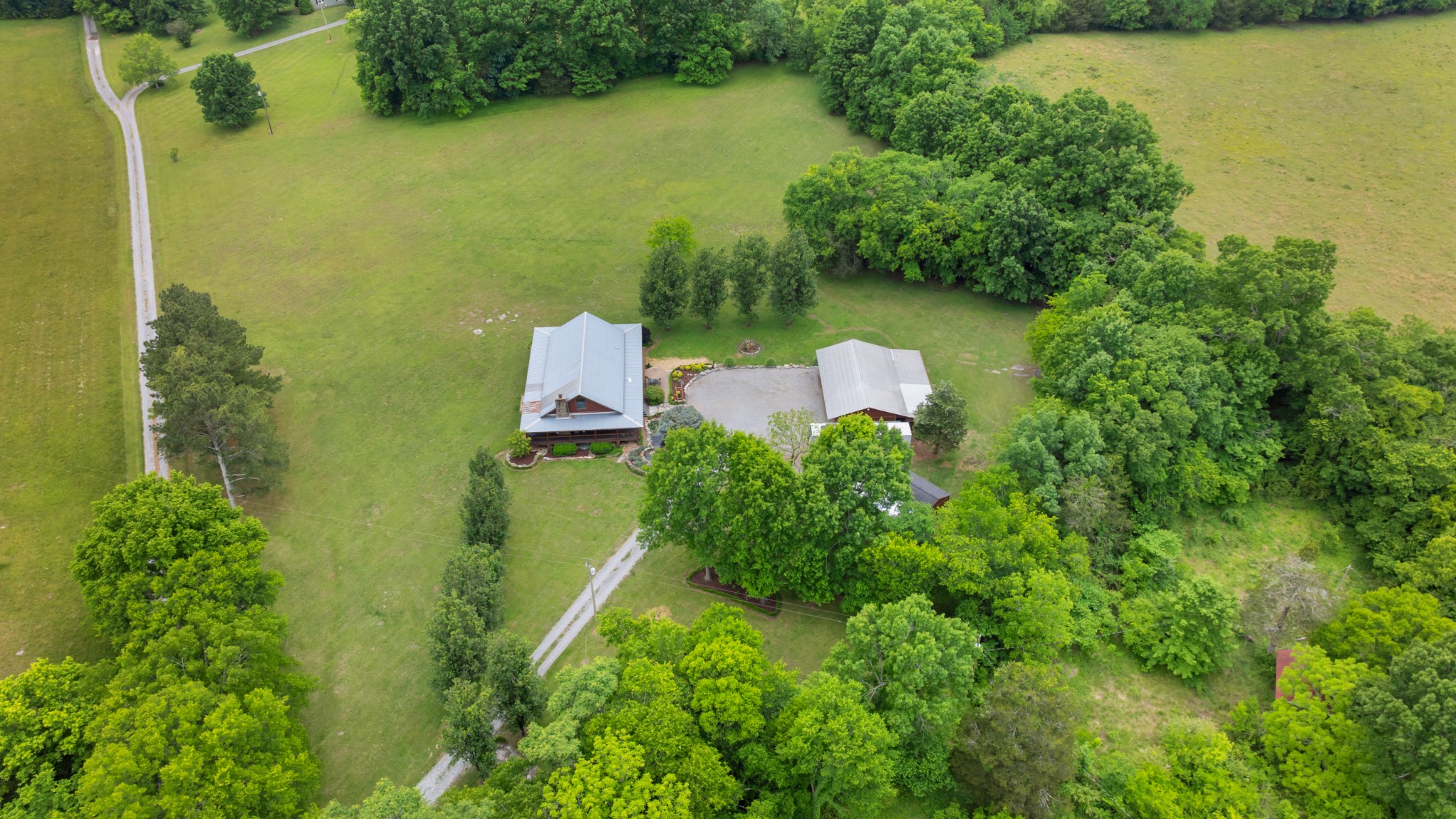 990 Bugscuffle Road Wartrace TN 37183